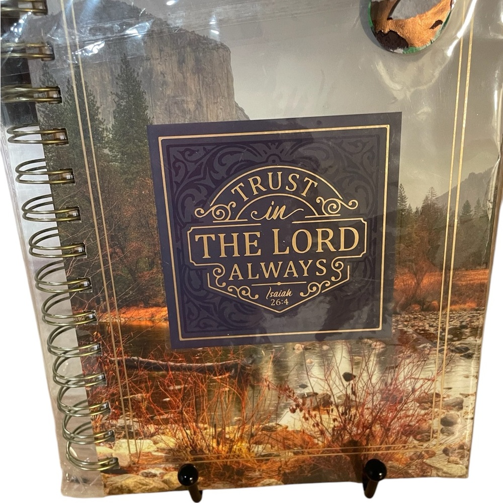 Blue Spiral-Bound Notebook Trust in the Lord Always